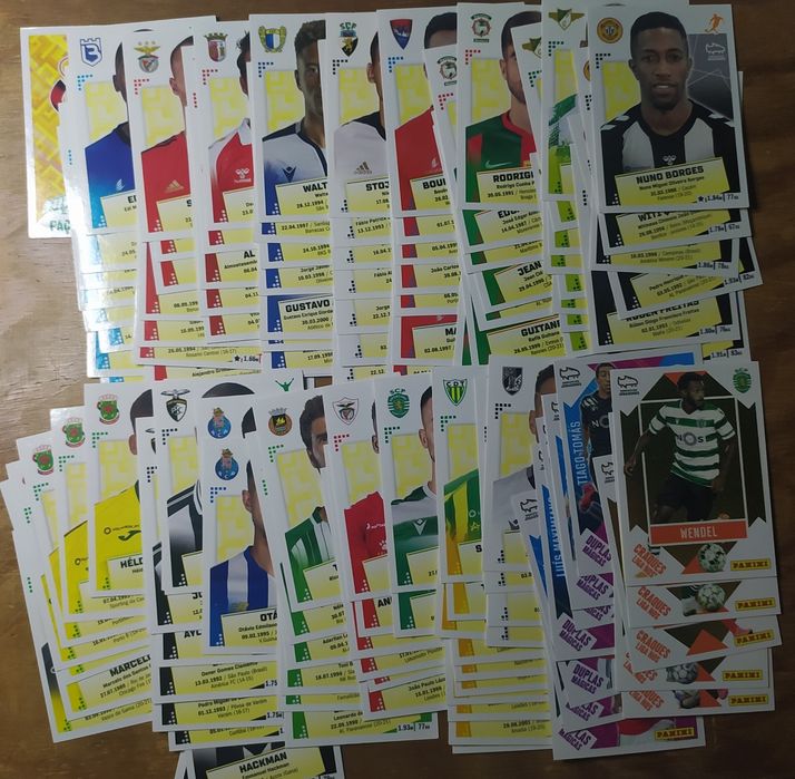 136 Panini 2020-21 diferentes