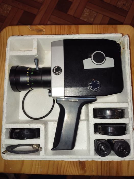 Продам видеокамеру КВАРЦ  1*8С-2