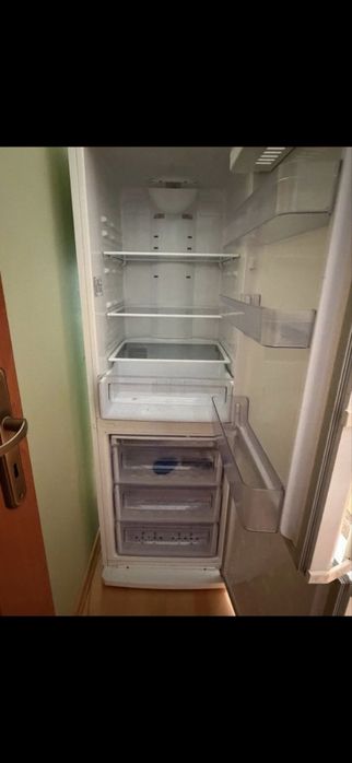 Холодильник б/у , на запчастини