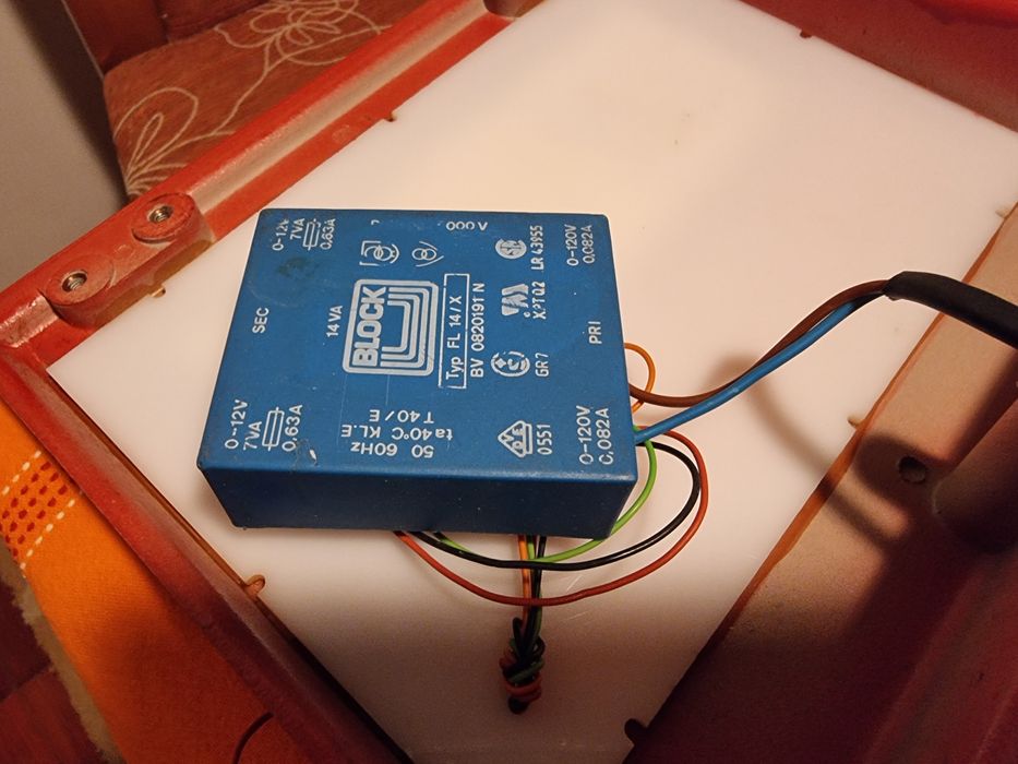 Breadboard with Power Supply – Exchange64739083093507122
