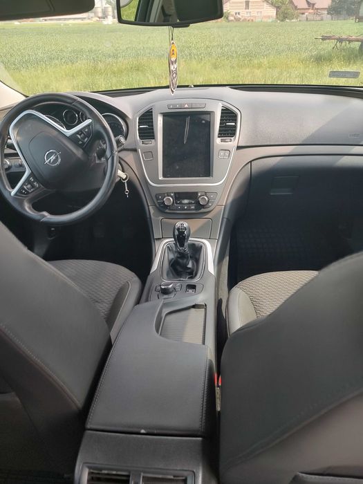 Opel Insignia z kamerą cofania