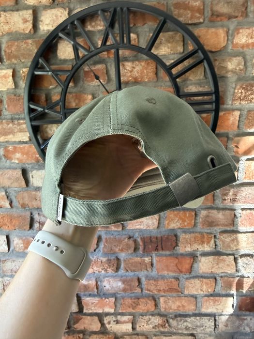 Guess czapka khaki zielona unisex