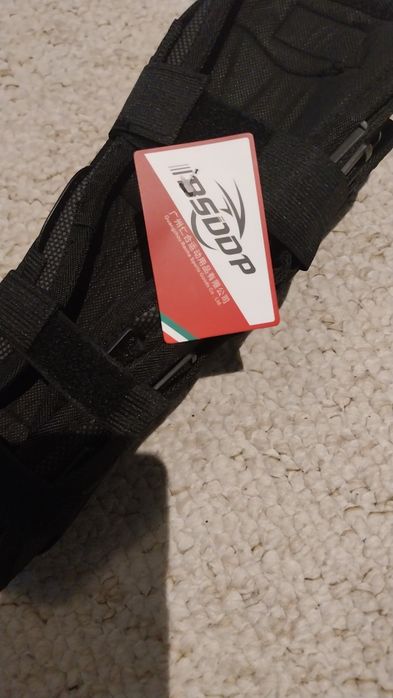 Zbroja i naklolanniki na pitbike