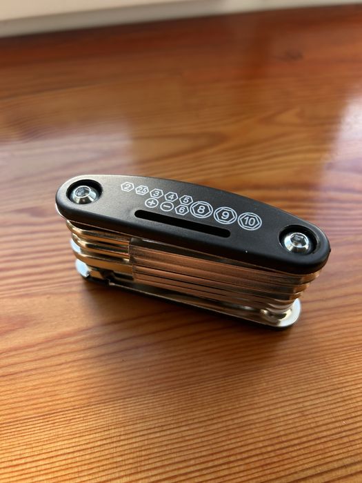 Multitool rowerowy klucze imbusowe śrubokret