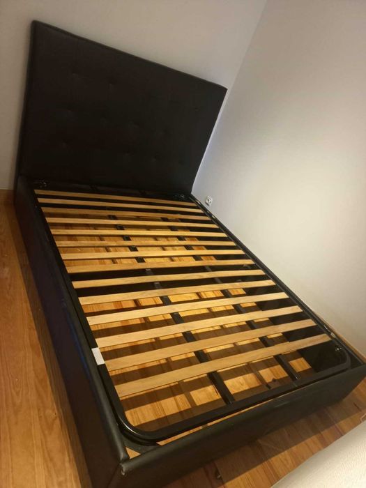Cama de casal 140x190 com cabeceira + colchão