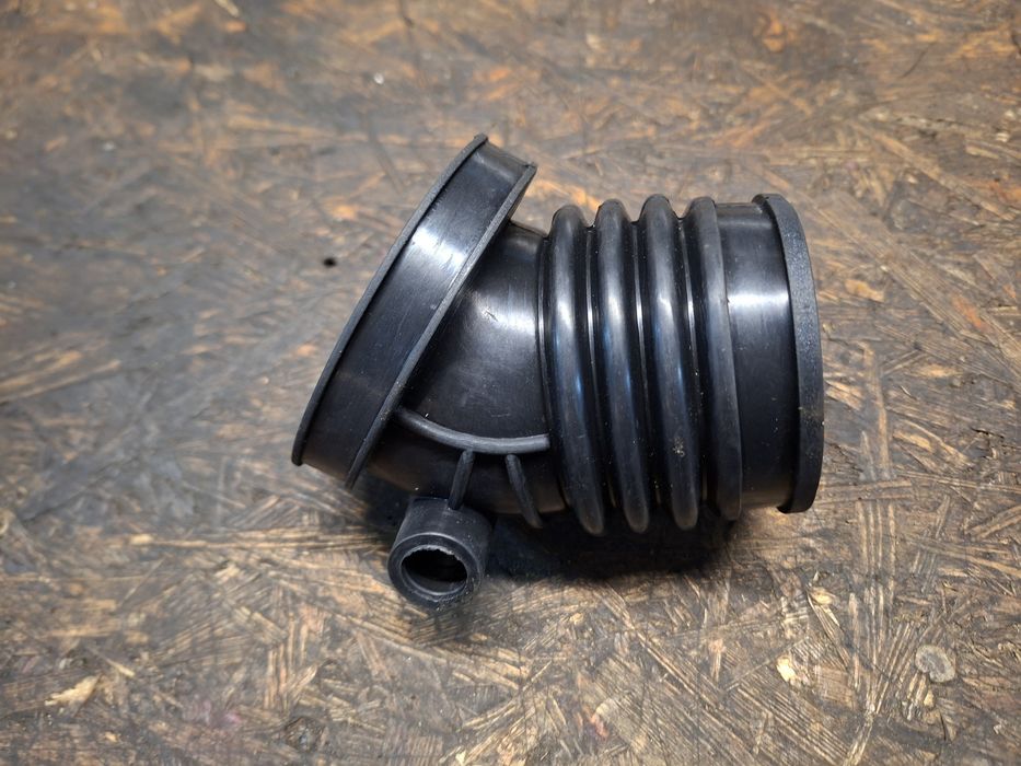 Przewód dolotu powietrza BMW e36 323i 328i silnik m52b25 m52b28