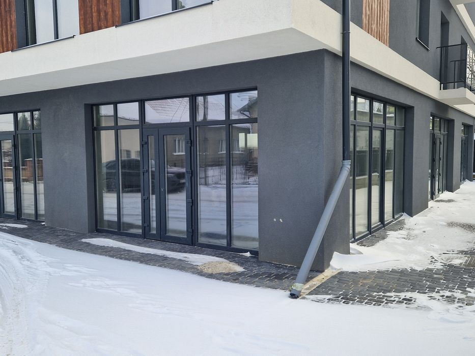 Продаж комерційних приміщень в новобудові в м.Снятин