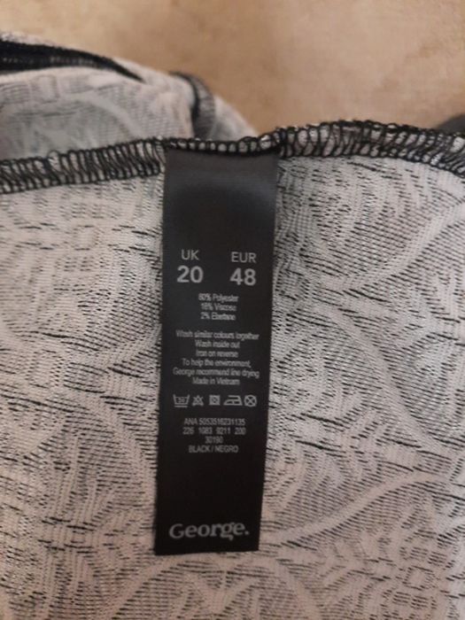 Бомбезна сукня George 20 розміру