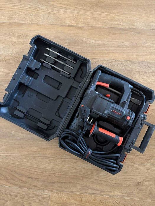 Перфоратор бочковий Dnipro-M BH-110 у кейсі