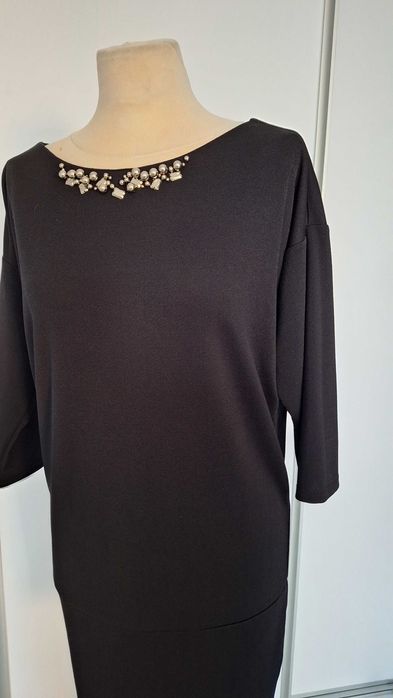 elegancka sukienka w roz