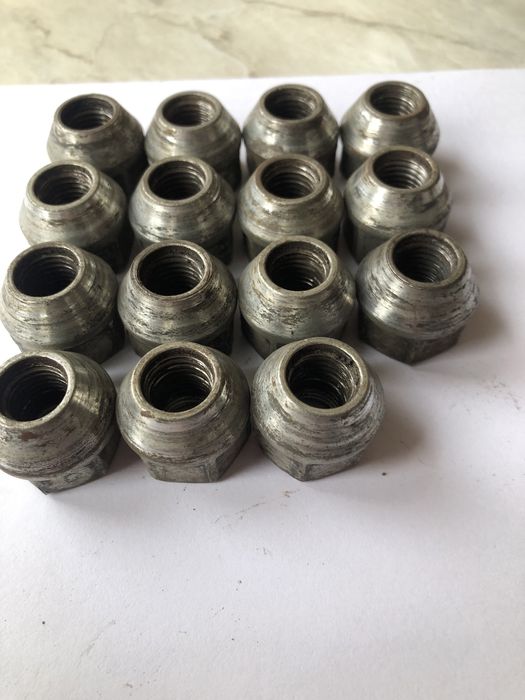 Nakrętki do kół z kołnierzem MDC