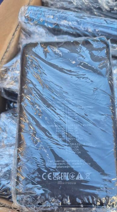 Потужні павербанки 100W Trust Laro 20000 mAh (USB-C Power Delivery) — для ноутбука, смартфона. Гарантія 6  місяців!
