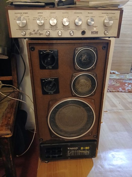 Усилитель Бриг 001 и S 90 комплект