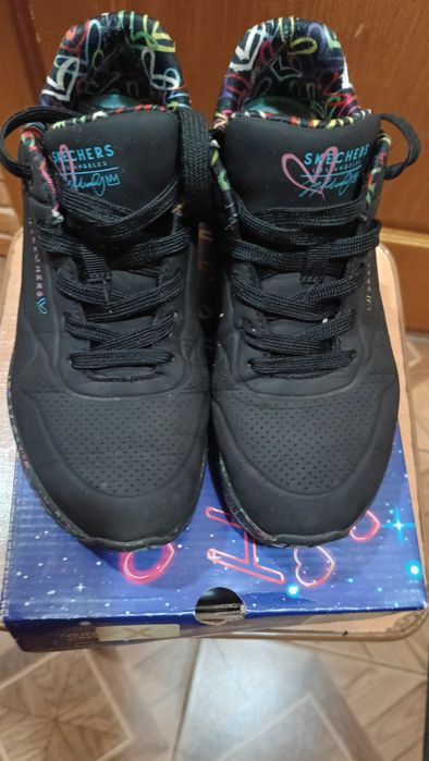 Кросівки Skechers 37(23.5)
