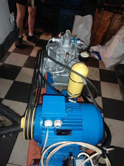 Компрессор высокого давления к2-150 для метана,заправка газом авто