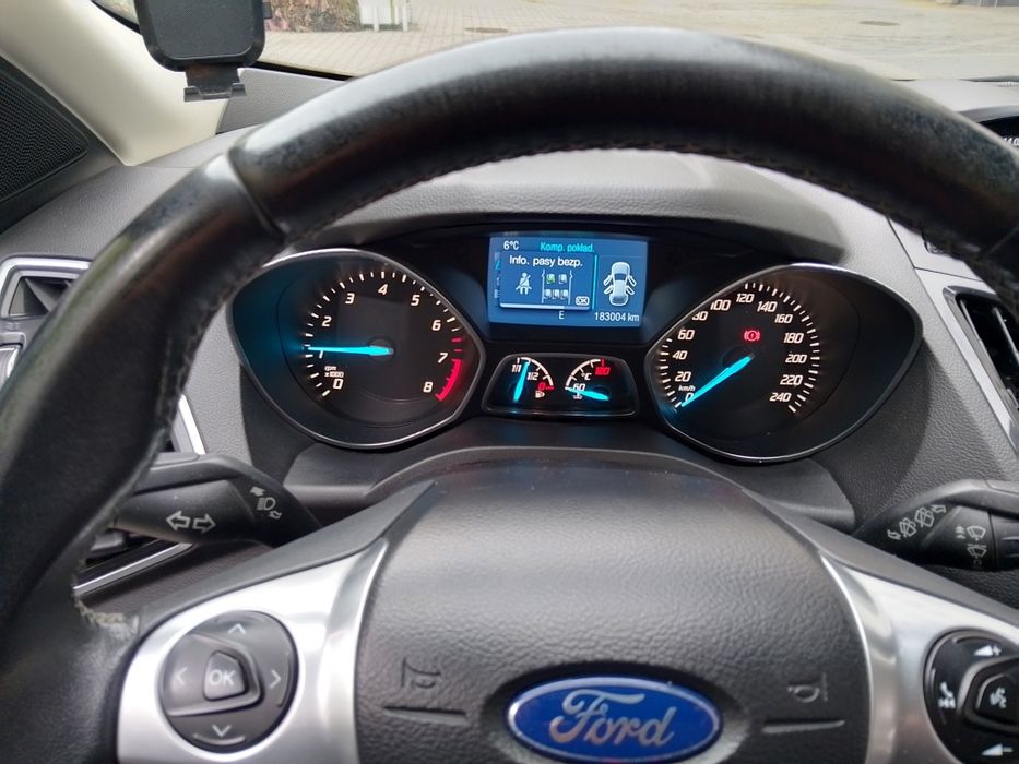 Ford Kuga 1, 6 benzyna 2014