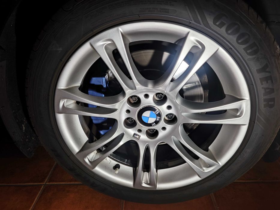 vendo carro BMW em excelente estado