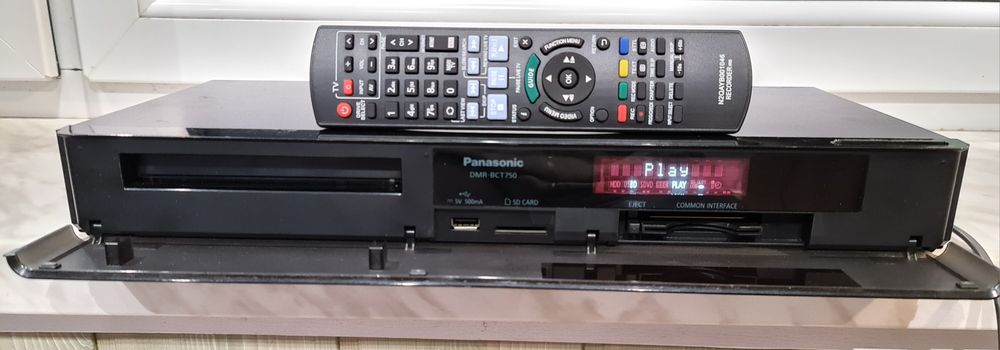 Blu-Rey Panasonic DMR-BCT 750
