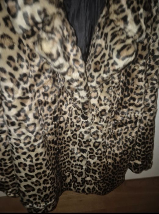 Vendo sobretudo pêlo sintético stradivarius