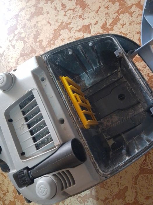 Пылесос Samsung 1600W