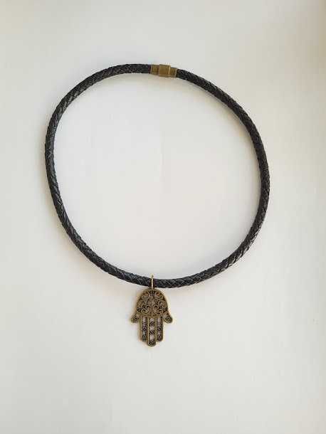 Шкіряний плетений шнур з кулоном