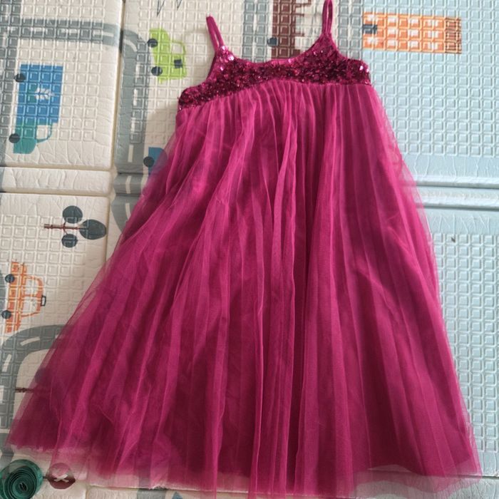 sukienka rozowa tiulowa na 3/4 latka