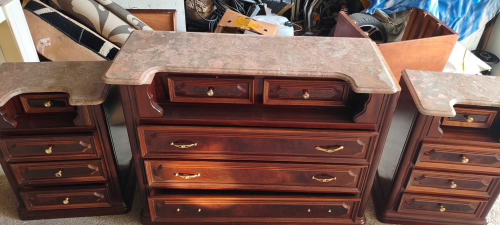 Cómoda mais 2 mesinhas