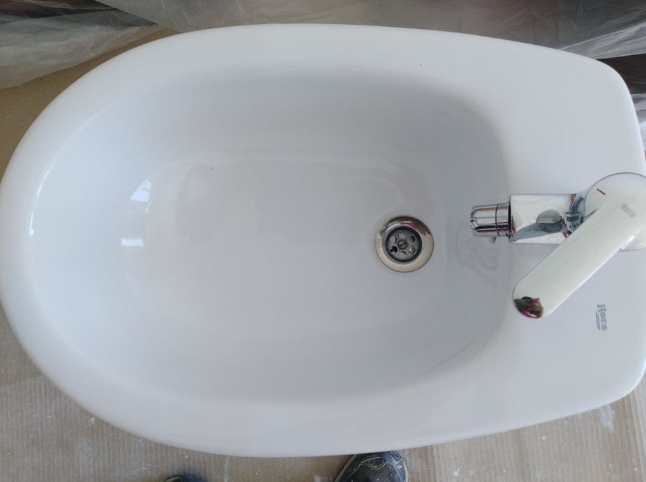 Bidet with Rocca faucet64584261131011121