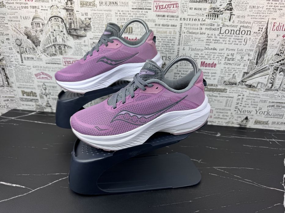Кросівки Saucony Axon 3 / Розмір 38 Взуття