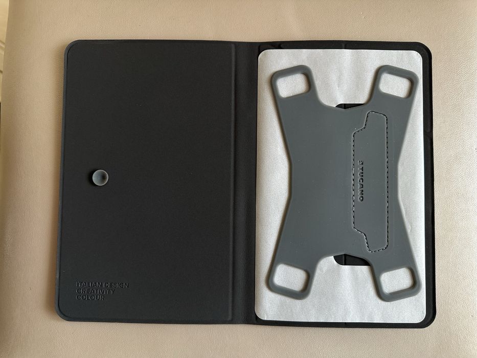 Універсальний чохол для планшетів 7-8 дюймів Tucano Verto