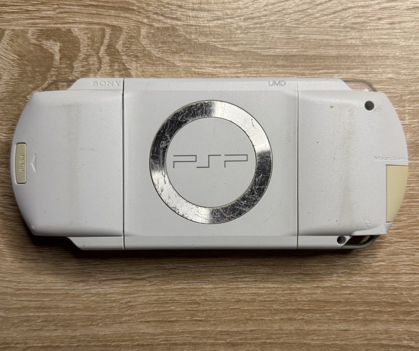 Портативна ігрова приставка консоль Sony PlayStation PSP 1000 White