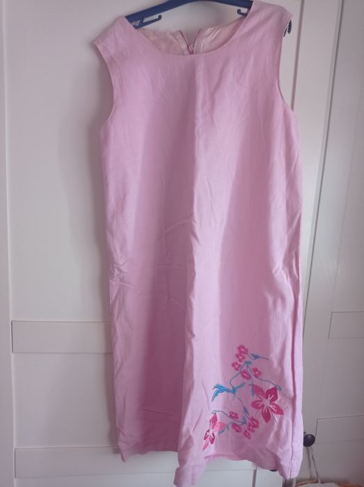 Vestido da marca da Lib, cor rosa (em bom estado)