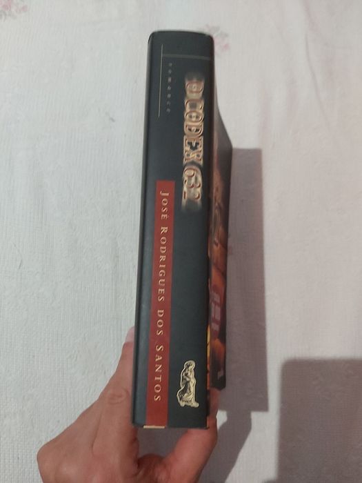 Livro o codex 632