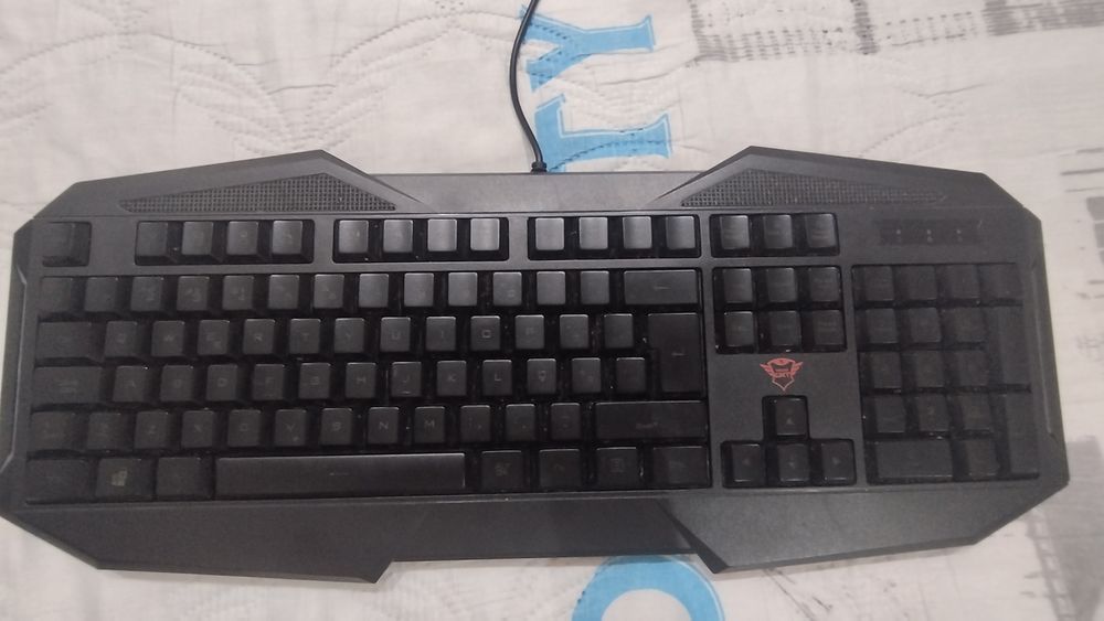 Teclado gaming Trust