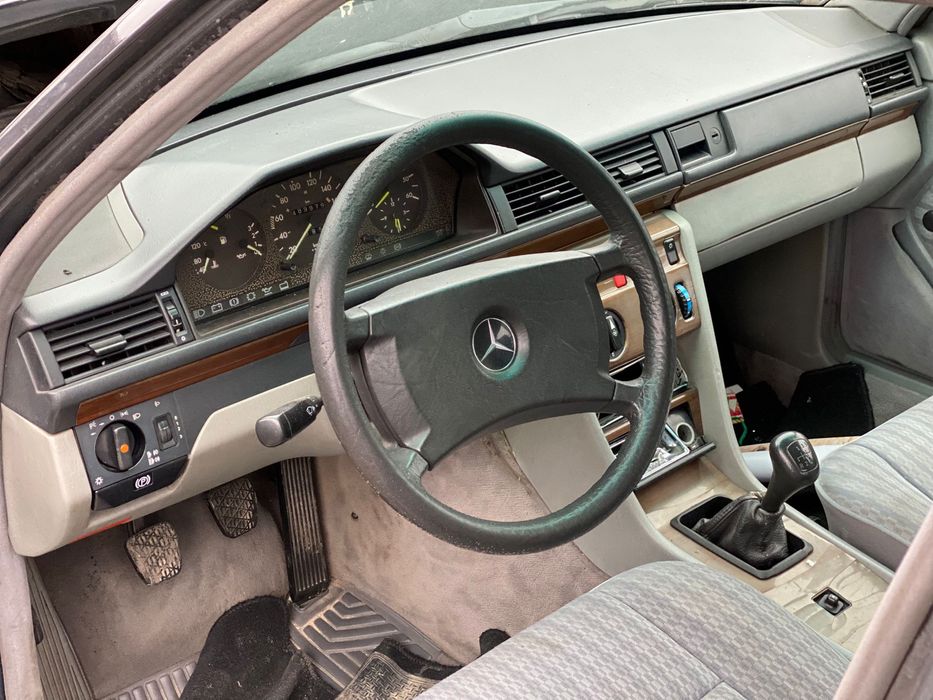 PEÇAS Mercedes W124 250D