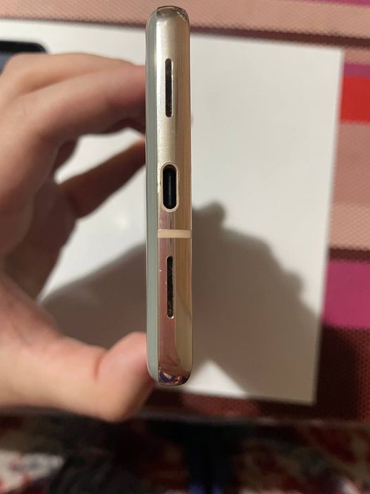 Google Pixel 7 Pro 128gb Hazel soft unlock (АКБ 91%)