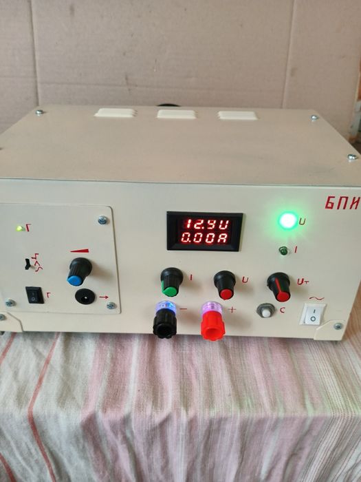 Лабораторный блок питания с генератором сигналов