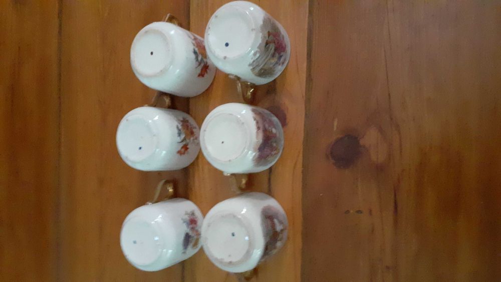 6 chávenas faiança de Sacavém muito antigas