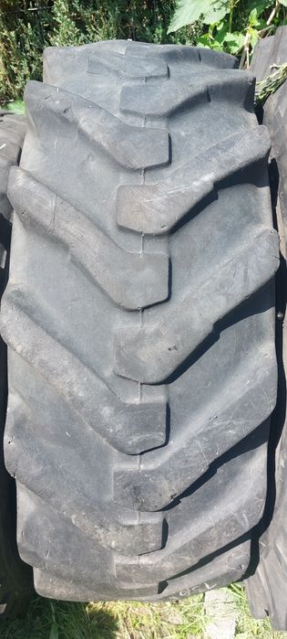 13.6-24 Dunlop  opona używana przemysłowa