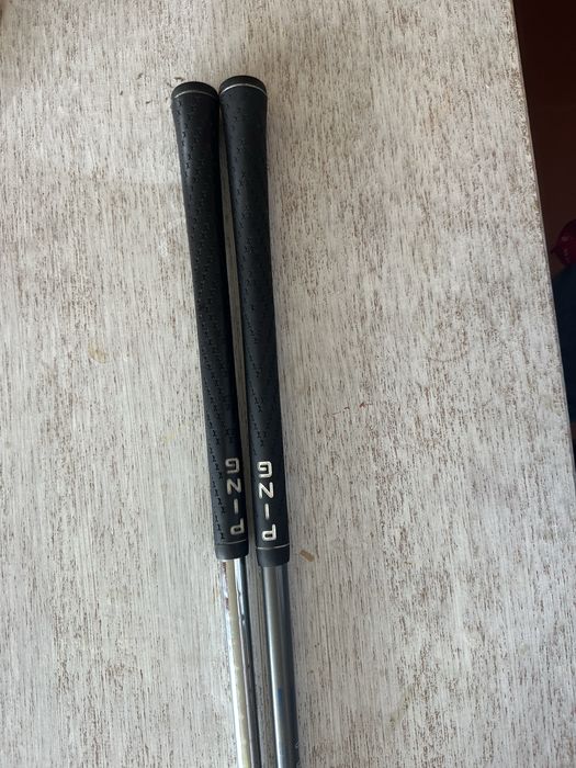 Golf clubs Ping  :1- Ping g2 - S  / 1- Ping your 60*