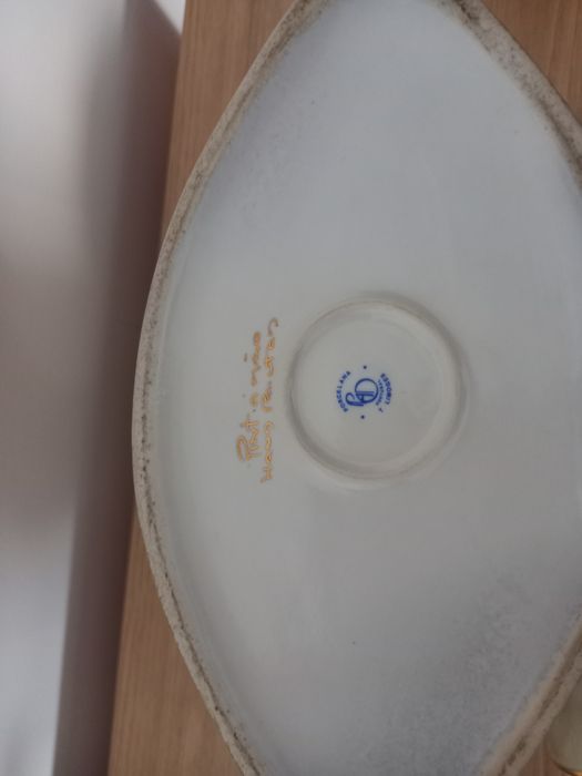 Conjunto de louça de porcelana limoges,  pintada à mão