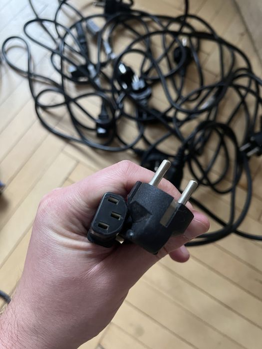 Кабелі для ПК та монітора: живлення 220В, VGA, DVI (б/в)