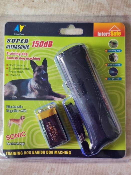 Відлякувач собак з ліхтариком