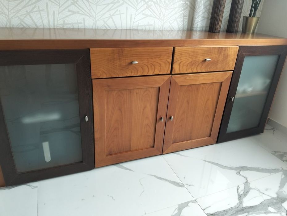 Mesa Sala de Jantar Cerejeira + 6 cadeira + Aparador e Cristaleira