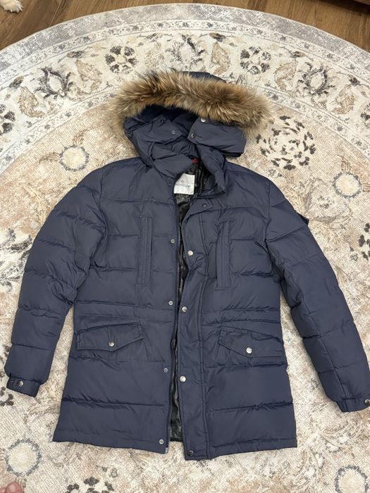 Moncler kurtka męska zimowa granatowa z futrem