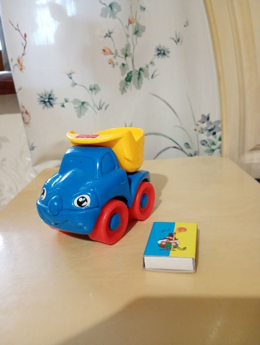 Іграшковий автомобіль Fisher Price самоскид самосвал