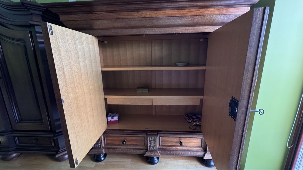 Шафа з натурального дерева Європа