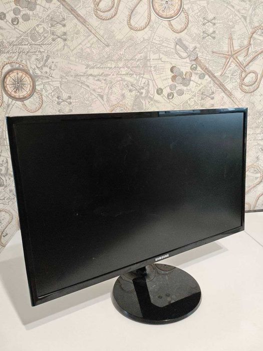 Монітор - Samsung S24F350FHI \\ 23.5 (24) \\ (Full HD, 1920x1080) \\ PLS