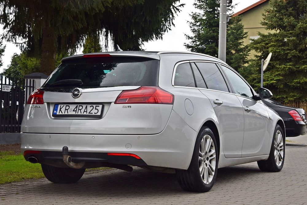 OPEL INSIGNIA 2.0 CDTI 160 KM Kombi Klimatyzacja Półskóra Elektryka Navi 2009 ROK!