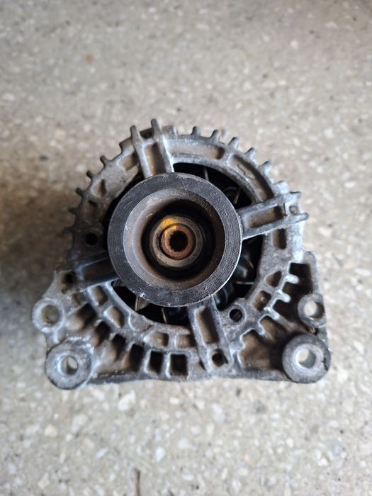 Alternator 037,903,025m polo fabia ibiza 1.4 16v
